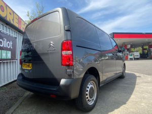 2023 Citroen Dispatch 2.0 Bluehdi 1400 Enterprise Edition M Panel Van 6dr Diesel Manual Fwd 2 Euro 6 (s/s) (145 Ps) in Grey — image 6