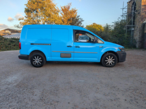2016 Volkswagen Caddy Maxi 2.0 Tdi C20 Bluemotion Tech Startline Lwb Euro 6 (s/s) 6dr in Blue — image 2