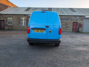 2016 Volkswagen Caddy Maxi 2.0 Tdi C20 Bluemotion Tech Startline Lwb Euro 6 (s/s) 6dr in Blue — image 4