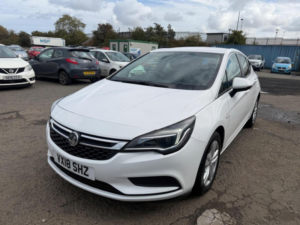 2018 Vauxhall Astra 1.6 Cdti Ecoflex Design Euro 6 (s/s) 5dr in White — image 3