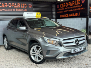 2016 Mercedes-Benz Gla 2.1 Gla220d Sport in Grey — image 3