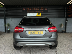 2016 Mercedes-Benz Gla 2.1 Gla220d Sport in Grey — image 6