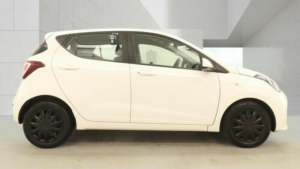 2017 Hyundai I10 1.2 Se Euro 6 5dr in White — image 4