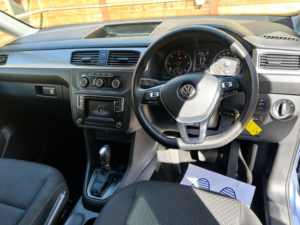 2020 Volkswagen Caddy Maxi Life 3 SEAT Auto Wheelchair Accessible Disabled Access Vehicle Wav in Blue — image 2