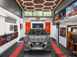 2017 Nissan Qashqai 1.5 Dci N-Connecta Euro 6 (s/s) 5dr in Grey — image 2