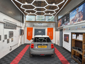 2016 MINI Hatch 1.5 Cooper Euro 6 (s/s) 5dr in Grey — image 5