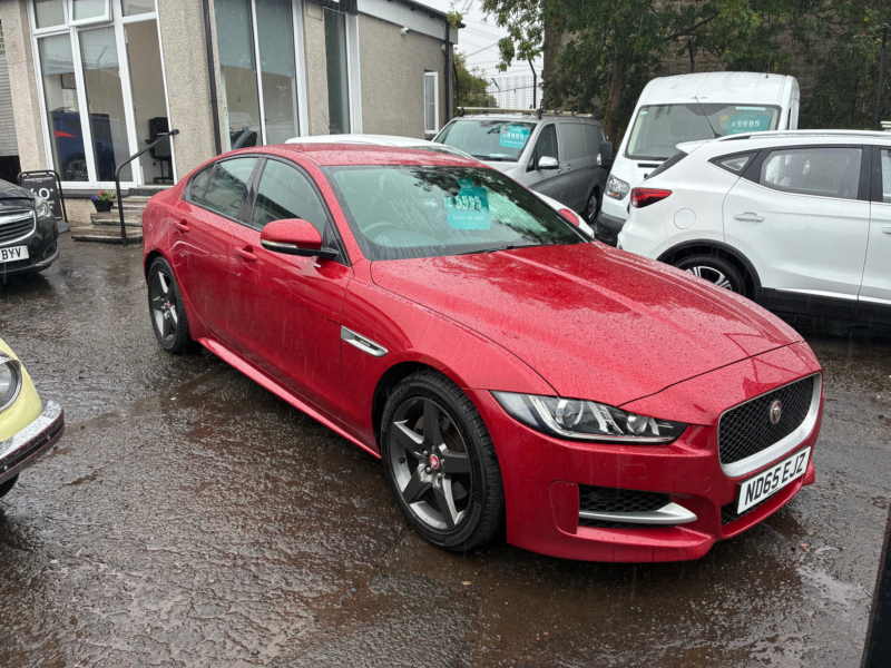 2016 Jaguar Xe 2.0d R-Sport Saloon 4dr Diesel Auto Euro 6 (s/s) (180 Ps) in Red — image 1