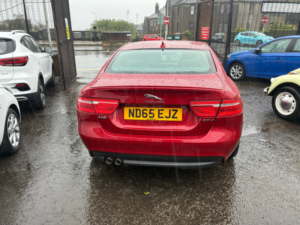2016 Jaguar Xe 2.0d R-Sport Saloon 4dr Diesel Auto Euro 6 (s/s) (180 Ps) in Red — image 4