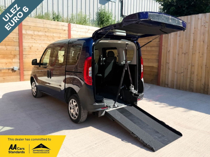2018 Fiat Doblo 4 SEAT Petrol Wheelchair Accessible Disabled Access Vehicle Wav in Blue — image 1