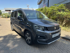 2024 Peugeot Rifter Drive From / Passenger Up Front Wheelchair Accessible Vehicle Wav in Grey — image 2