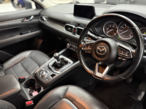 2018 Mazda Cx-5 2.2 Skyactiv-D Sport Nav+ in Blue — image 2