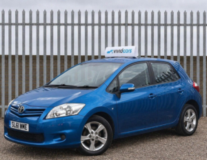 2011 Toyota Auris 1.33 Dual Vvt-I Edition Euro 5 (s/s) 5dr in Blue — image 2