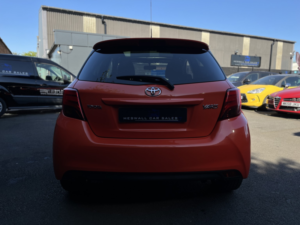 2016 Toyota Yaris 1.3 Dual Vvt-I Orange Edition in Orange — image 4