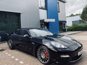 2010 Porsche Panamera 4s Pdk in Black — image 4