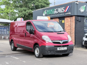 2013 Vauxhall Vivaro 2.0 2900 Cdti Ecoflex in Red — image 5