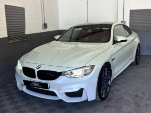 2017 BMW M4 3.0 Biturbo Competition Coupe 2dr Petrol Dct Euro 6 (s/s) (450 Ps) in White — image 6