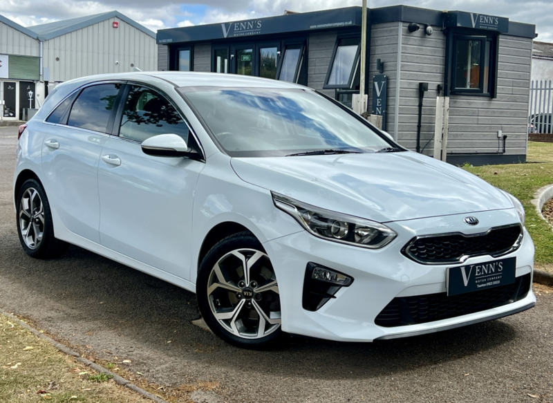 2019 Kia Ceed 1.6 Crdi 3 Automatic in White — image 1