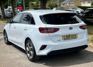 2019 Kia Ceed 1.6 Crdi 3 Automatic in White — image 5
