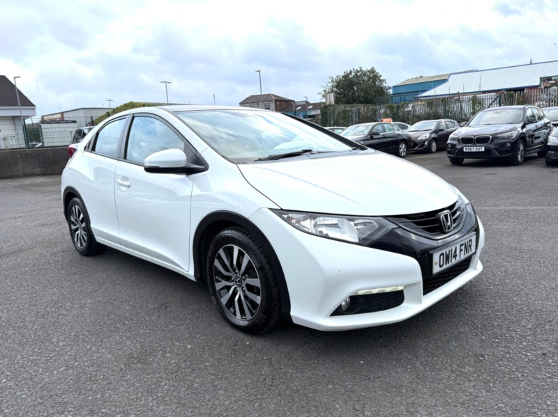 2014 Honda Civic 1.6 I-Dtec Se Plus Euro 5 (s/s) 5dr in White — image 1