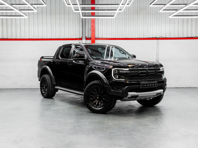 2024 Ford Ranger 2.0 Ecoblue Raptor Auto 4WD Euro 6 (s/s) 4dr in Black — image 1