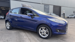 2014 Ford Fiesta 1.0 T Ecoboost Zetec Blue 5dr Low Miles+1 Keeper+low Tax in Blue — image 6