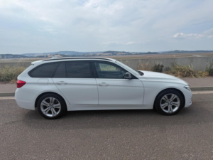 2019 BMW 3 Series 2.0 320d Sport Touring Auto Euro 6 (s/s) 5dr in White — image 3
