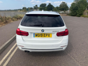 2019 BMW 3 Series 2.0 320d Sport Touring Auto Euro 6 (s/s) 5dr in White — image 5