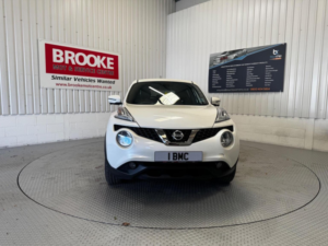 2018 Nissan Juke 1.6 Tekna Xtron Euro 6 5dr in White — image 5