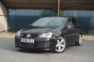 2009 Volkswagen Golf 2.0 Tfsi Gti Pirelli in Black — image 3
