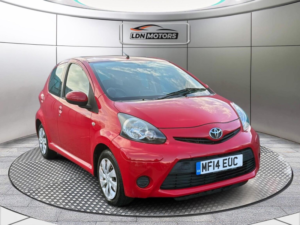 2014 Toyota Aygo 1.0 Vvt-I Move Multimode Euro 5 5dr in Red — image 4