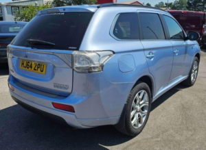 2014 Mitsubishi Outlander 2.0h 12kwh Gx4hs CVT 4WD Euro 5 (s/s) 5dr in Blue — image 4