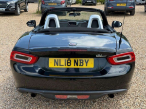 2018 Fiat 124 Spider 1.4 124 Spider 1.4 Multiair Turbo 140hp Lusso in Black — image 5