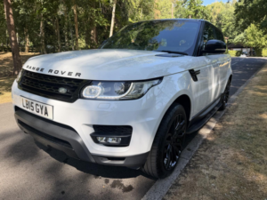 2015 Land Rover Range Rover Sport 3.0 Sd V6 Hse Dynamic in White — image 3
