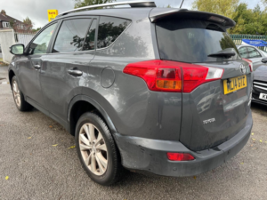 2014 Toyota Rav4 2.0 D-4d Invincible 2WD Euro 5 (s/s) 5dr in Grey — image 4
