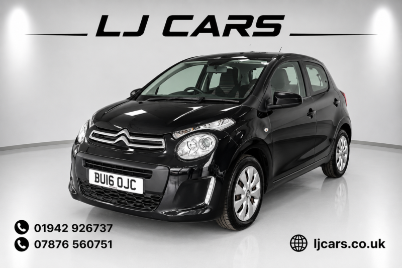 2016 Citroen C1 1.2 Puretech Feel in Black — image 1