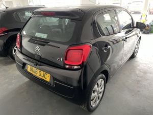 2016 Citroen C1 1.2 Puretech Feel in Black — image 5