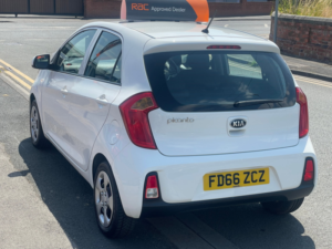2017 Kia Picanto 1.0 1 Air Hatchback 5dr Petrol Manual Euro 6 (65 Bhp) in White — image 6