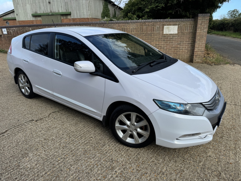 2011 Honda Insight 1.3 H Ima Ex in White — image 1