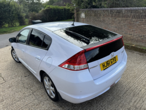 2011 Honda Insight 1.3 H Ima Ex in White — image 3