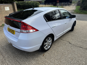 2011 Honda Insight 1.3 H Ima Ex in White — image 4