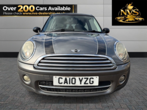 2010 MINI Clubman 1.6 Cooper D Graphite Clubman in Silver — image 2