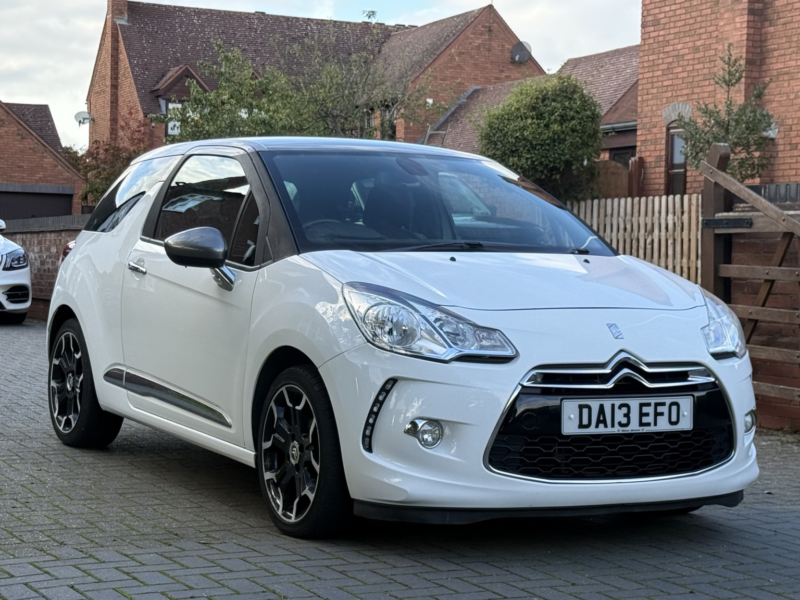2013 Citroen Ds3 1.6 Vti Dstyle Plus in White — image 1