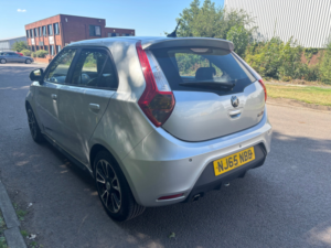 2016 MG Mg3 1.5 Vti-Tech 3style Hatchback 5dr Petrol Manual Euro 5 (106 Ps) in Silver — image 5