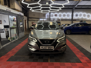 2017 Nissan Qashqai 1.5 Dci Tekna in Grey — image 3