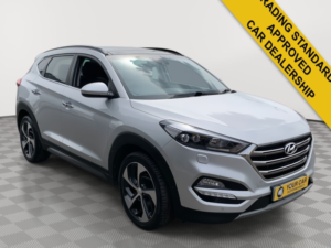 2016 Hyundai Tucson 1.7 Crdi Blue Drive Premium Se SUV 5dr Diesel Dct Euro 6 (s/s) (141 Ps) in Silver — image 2