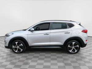 2016 Hyundai Tucson 1.7 Crdi Blue Drive Premium Se SUV 5dr Diesel Dct Euro 6 (s/s) (141 Ps) in Silver — image 5