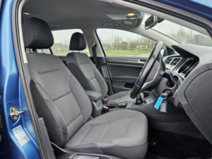 2015 Volkswagen Golf 1.6 Tdi Bluemotion Tech Match Euro 6 (s/s) 5dr in Blue — image 2