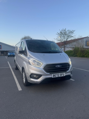 2022 Ford Transit Custom 2.0 Transit Custom Limited Van 300 L2 2.0l Ecoblue 130ps Fwd 6 Speed Manual in Silver — image 3