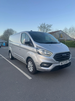 2022 Ford Transit Custom 2.0 Transit Custom Limited Van 300 L2 2.0l Ecoblue 130ps Fwd 6 Speed Manual in Silver — image 5