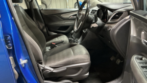 2015 Vauxhall Mokka 1.6 Exclusiv SUV 5dr Petrol Manual 2WD Euro 5 (s/s) (115 Ps) in Blue — image 5